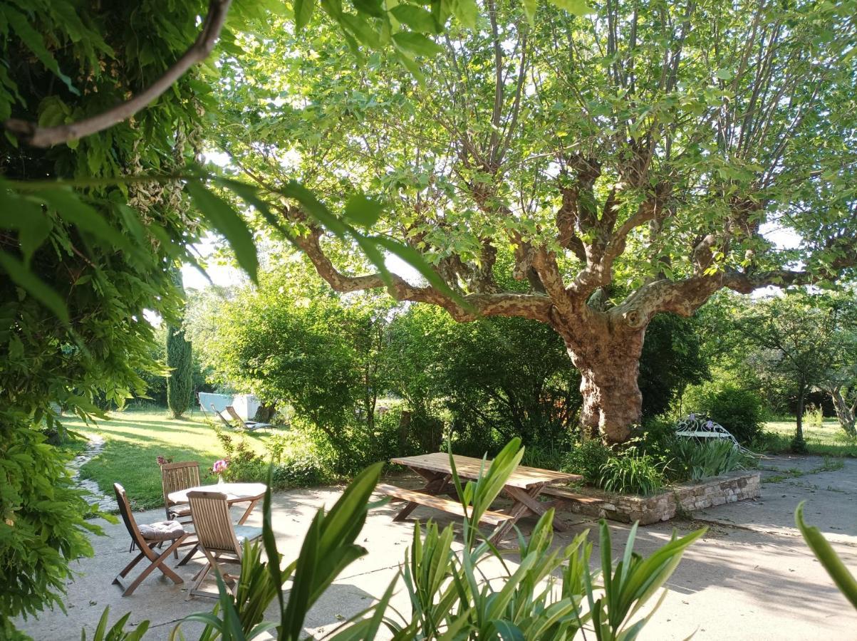 Campagne De Pre Grand Bed and Breakfast Saint-Étienne-les-Orgues Exteriör bild