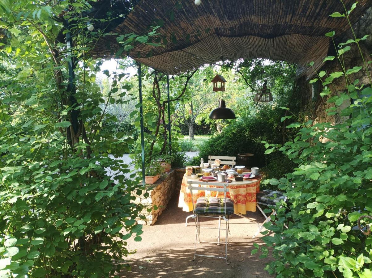 Campagne De Pre Grand Bed and Breakfast Saint-Étienne-les-Orgues Exteriör bild